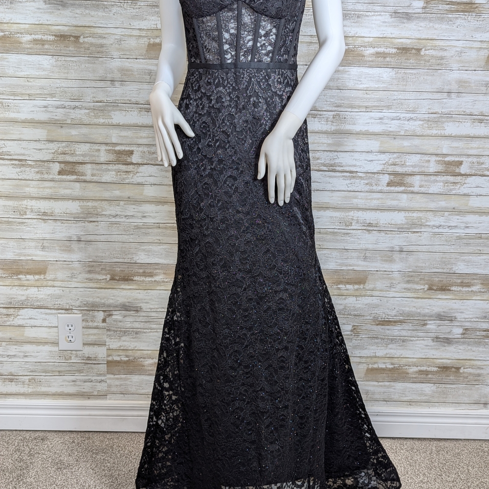 Morgan & Co. Black Lace Prom Dress